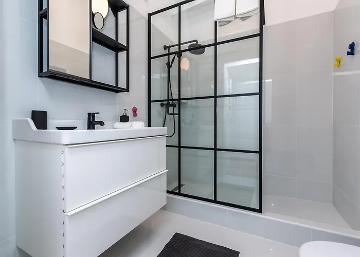 Bismarck Two Bedroom *