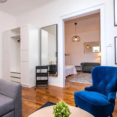 Apartment Ghetto - Gozsdu Court Bismarck *